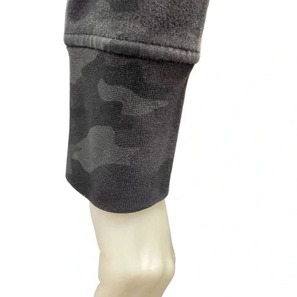 Lululemon  Scuba Camo Hoodie Size 8 - Picture 4 of 9